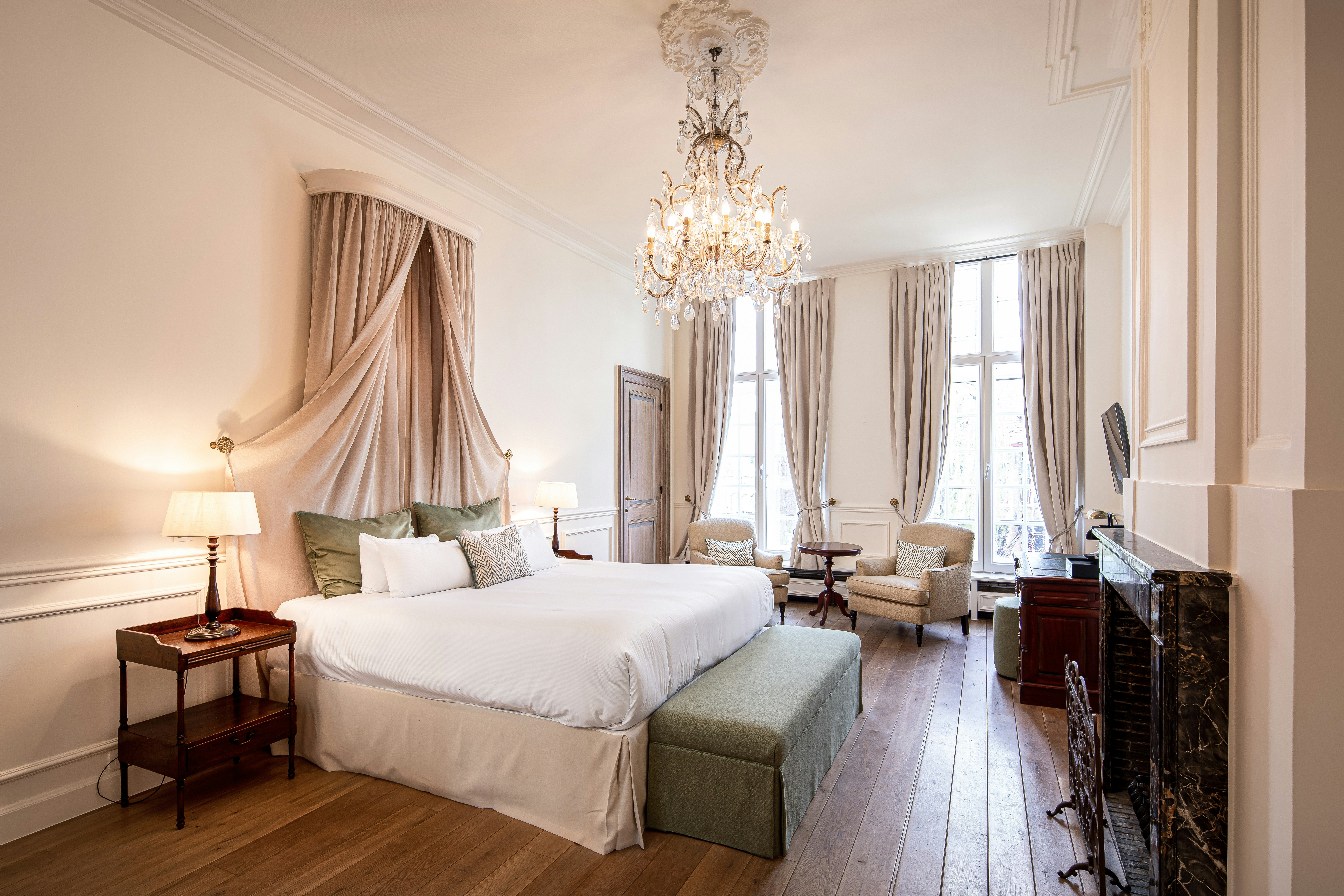 Hotel de Tuilerieen 17/98