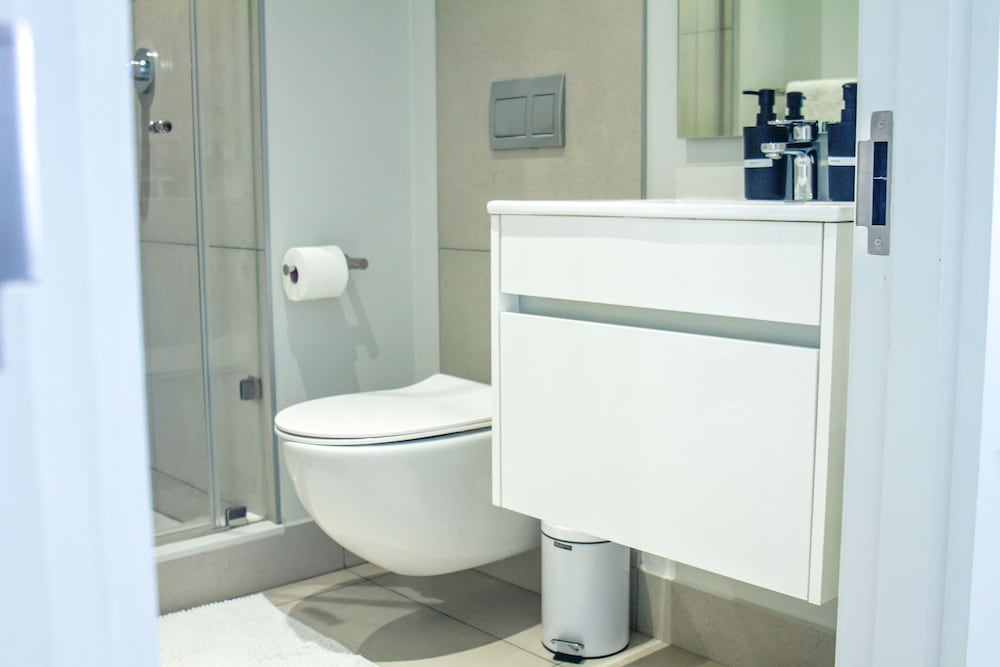 Ellipse Executive Apartment 49/50