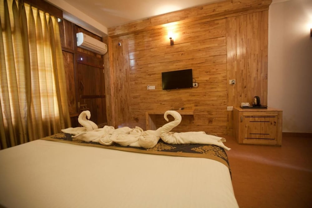 Symphony Palms Beach Resort 21/57