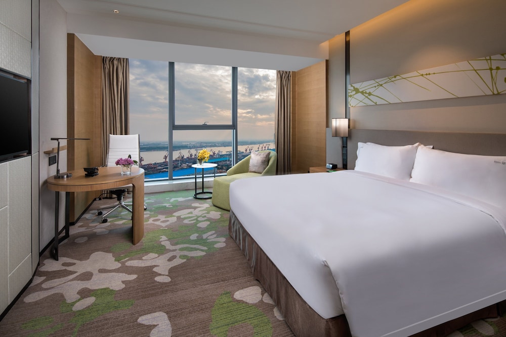 HOLIDAY INN NANJING HARBOUR 19/76