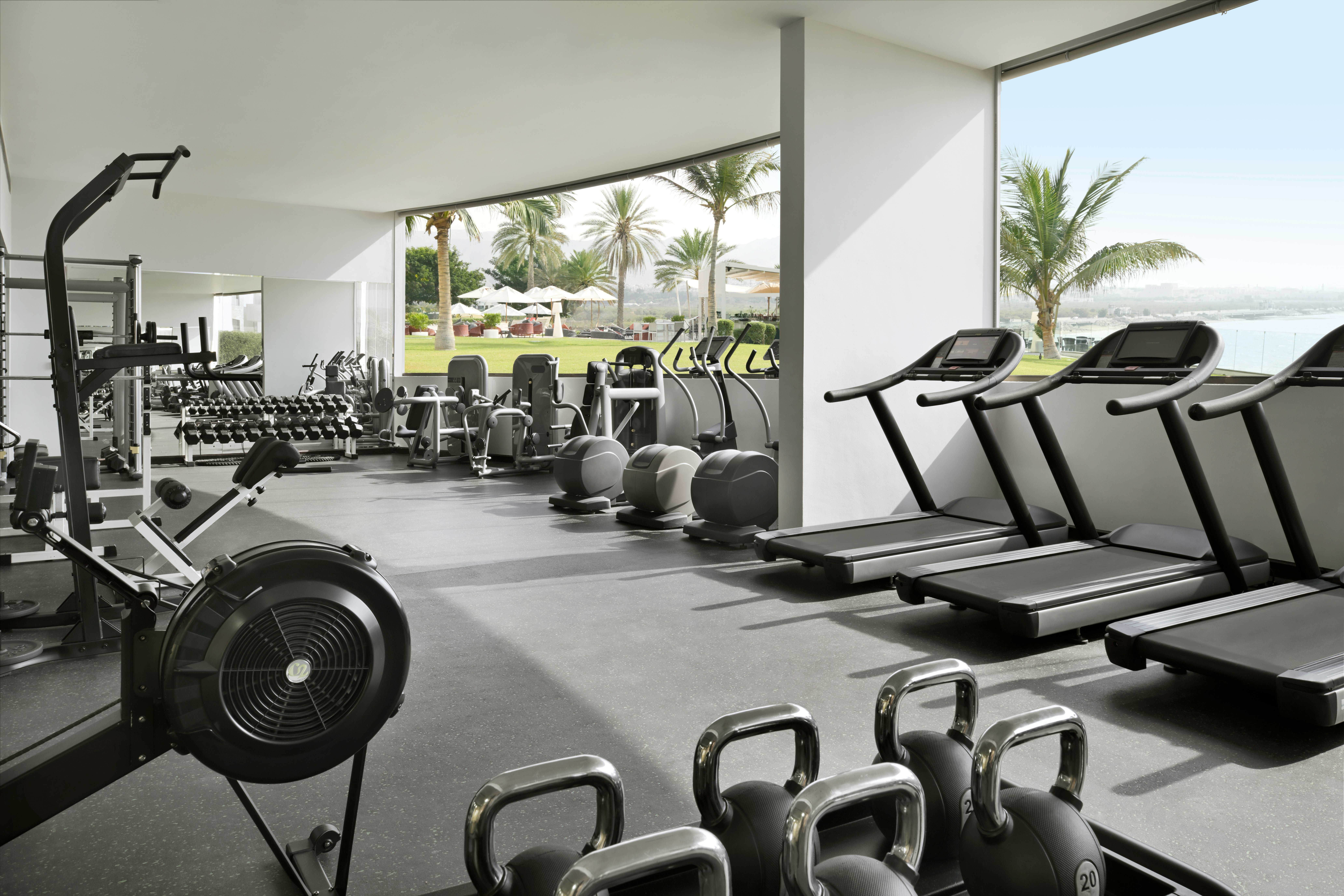 Crowne Plaza Muscat 30/72