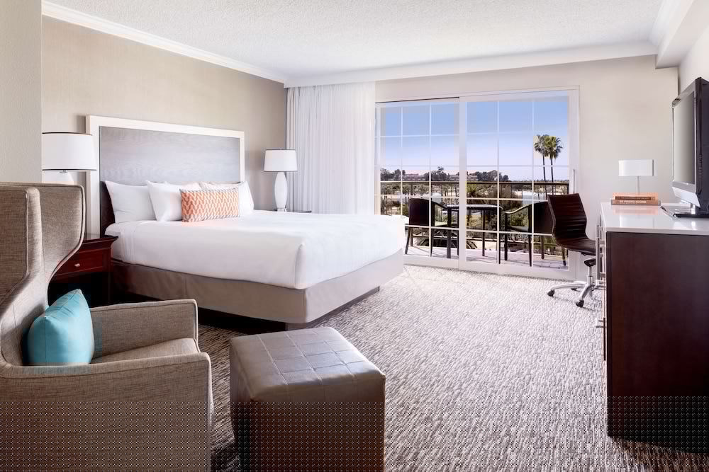 Hyatt Regency Newport Beach Hotel 22/75