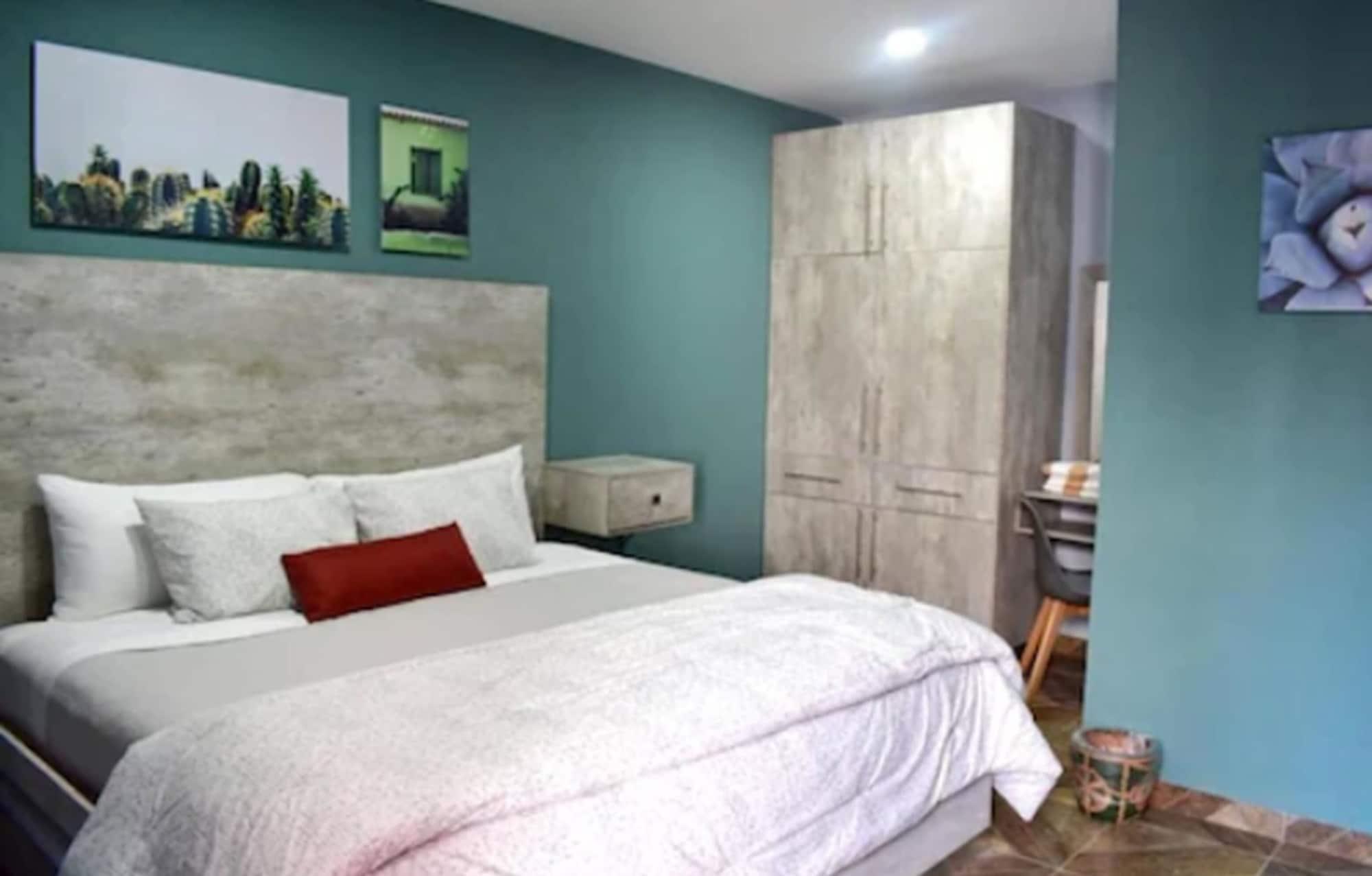1 Bedroom, Plus, Deluxe