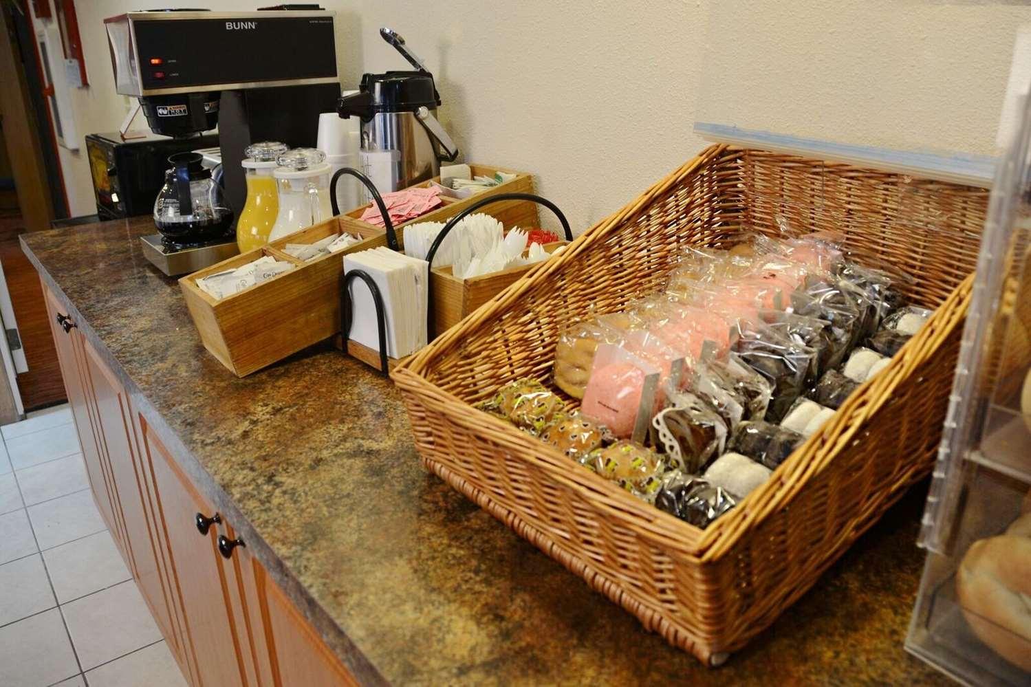 Country Hearth Inn & Suites Kenton 30/47