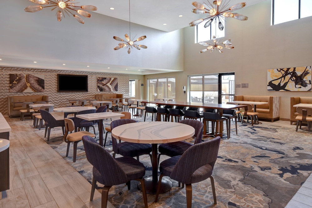Fairfield Inn & Suites by Marriott Las Vegas Airport South 43/53