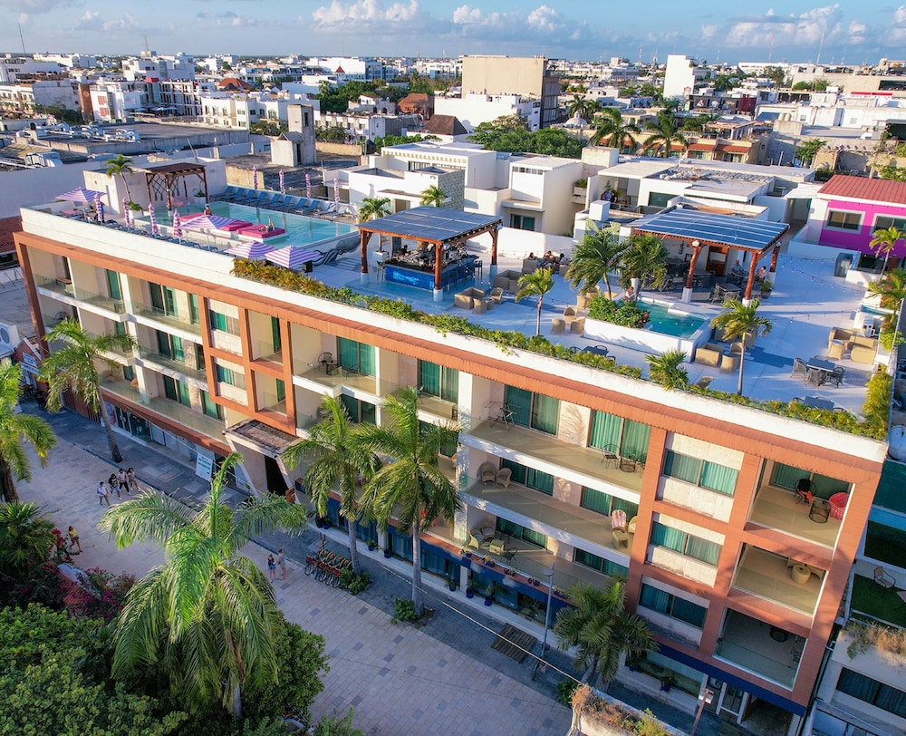 The Palm at Playa in PLAYA DEL CARMEN