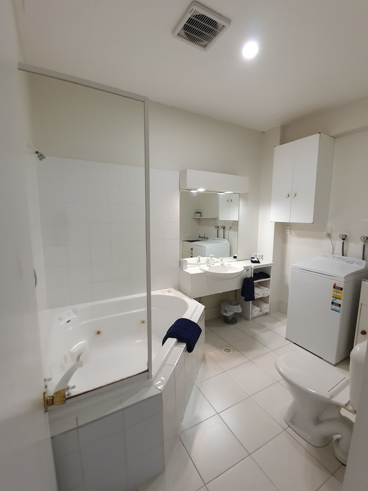 U Studios Paraparaumu, SureStay Collection by Best Western 46/46