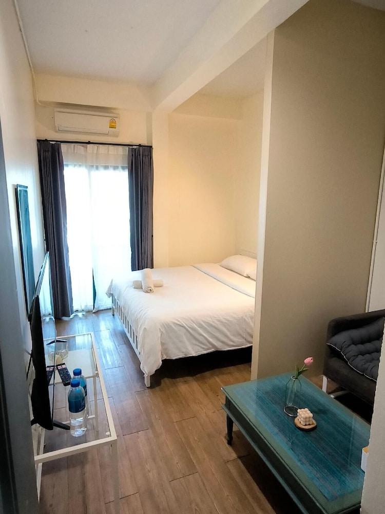 غرفة بسرير مزدوج بحمام خاص، Uno Chiangmai - Hostel 6/10