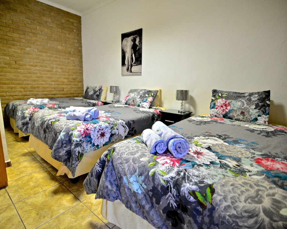 Lalamo Guest House 7/27
