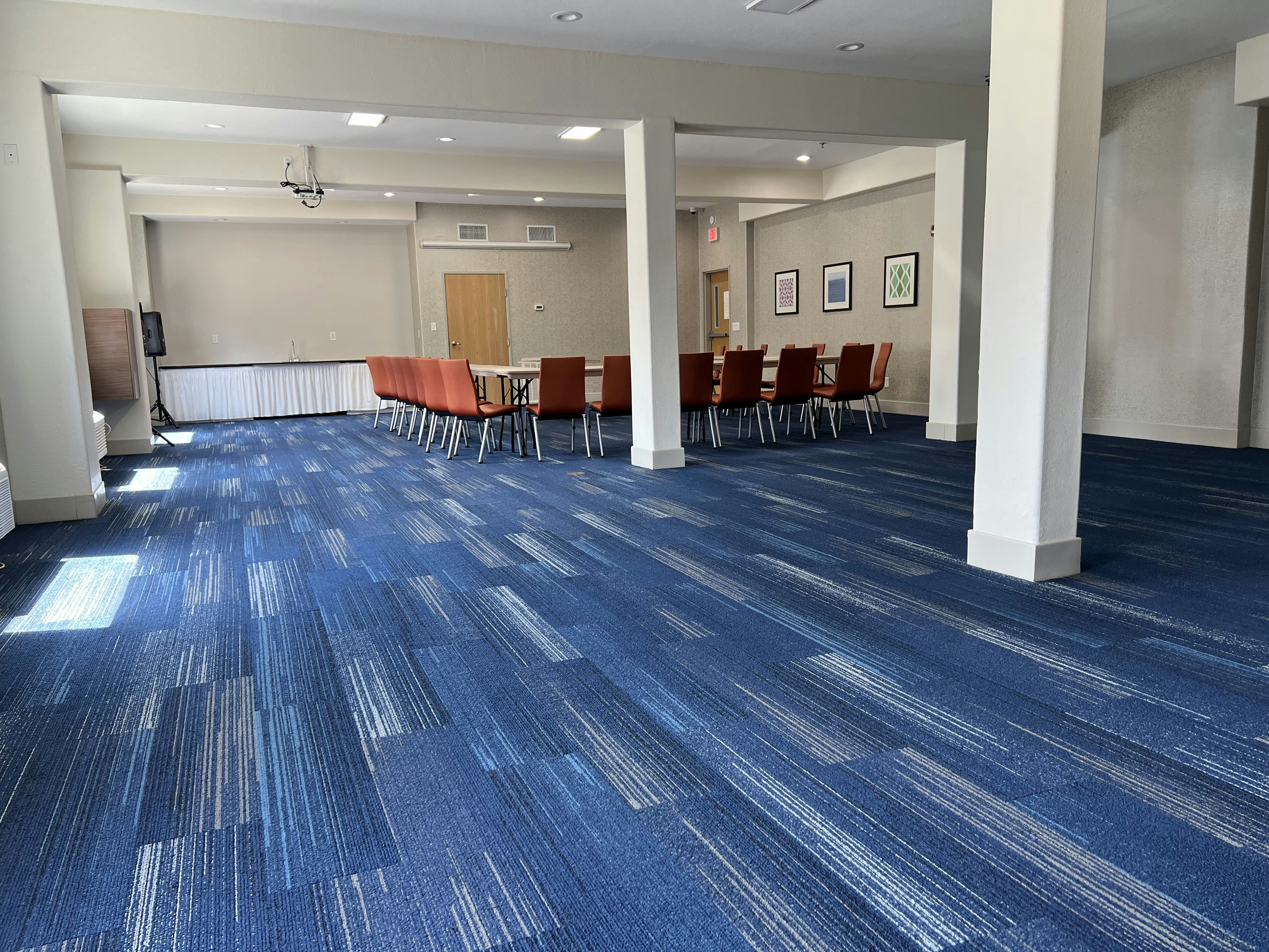 Holiday Inn Express Suites South Padre Island 30/62