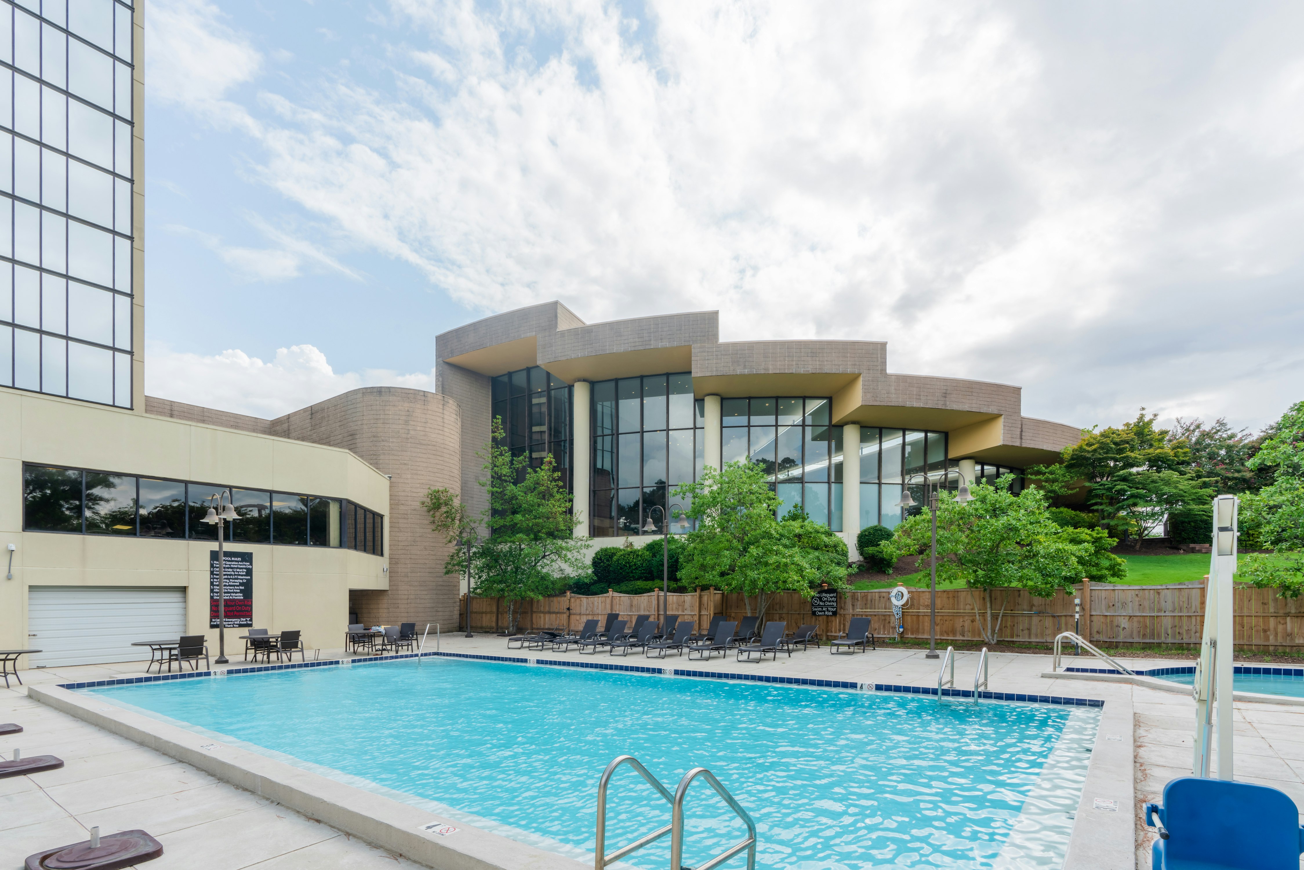 Hilton Memphis 4/50