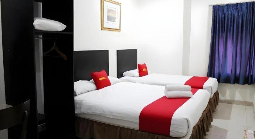 Win Hotel Blok M 17/33