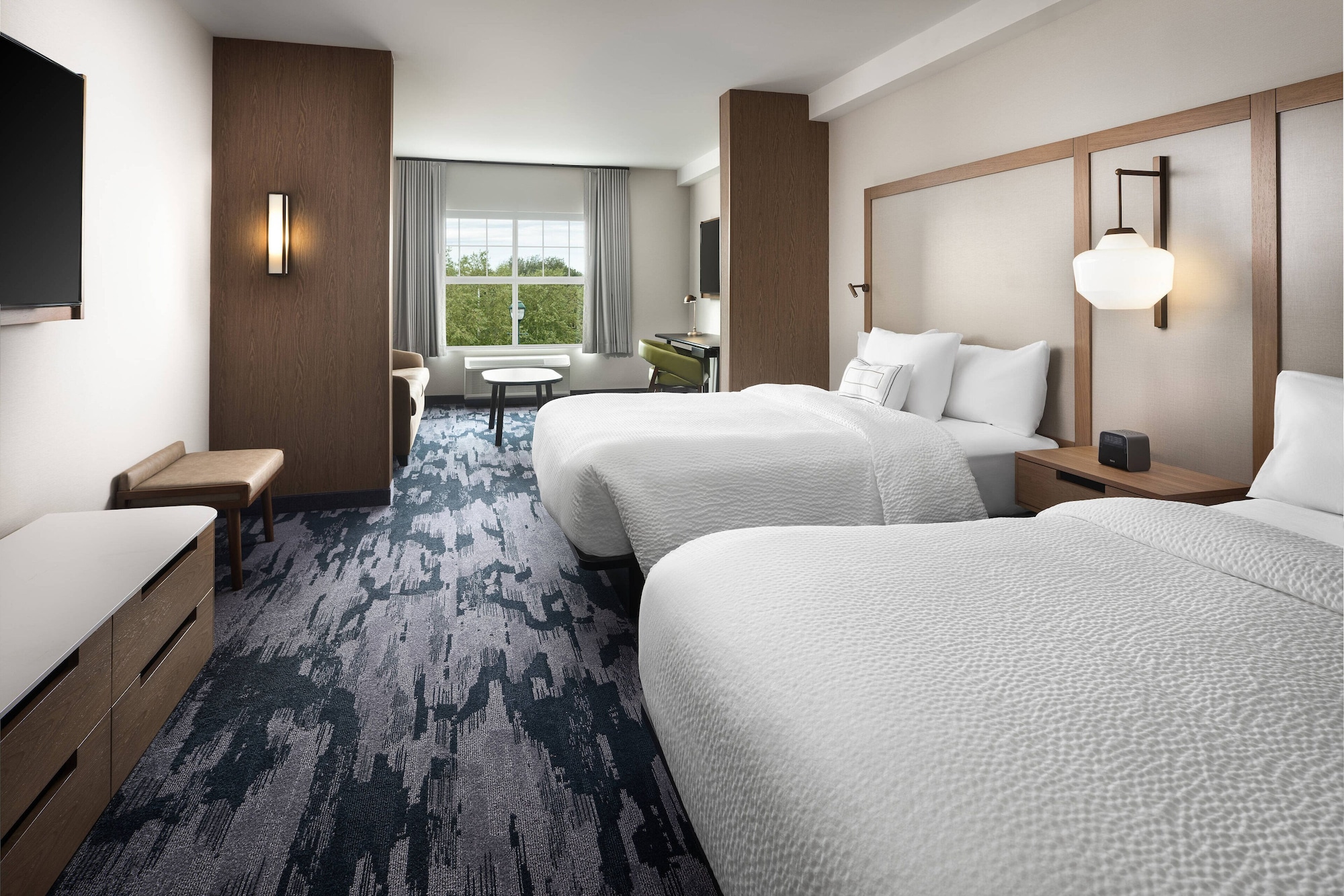 Suite, 2 Queen Beds, Sofa