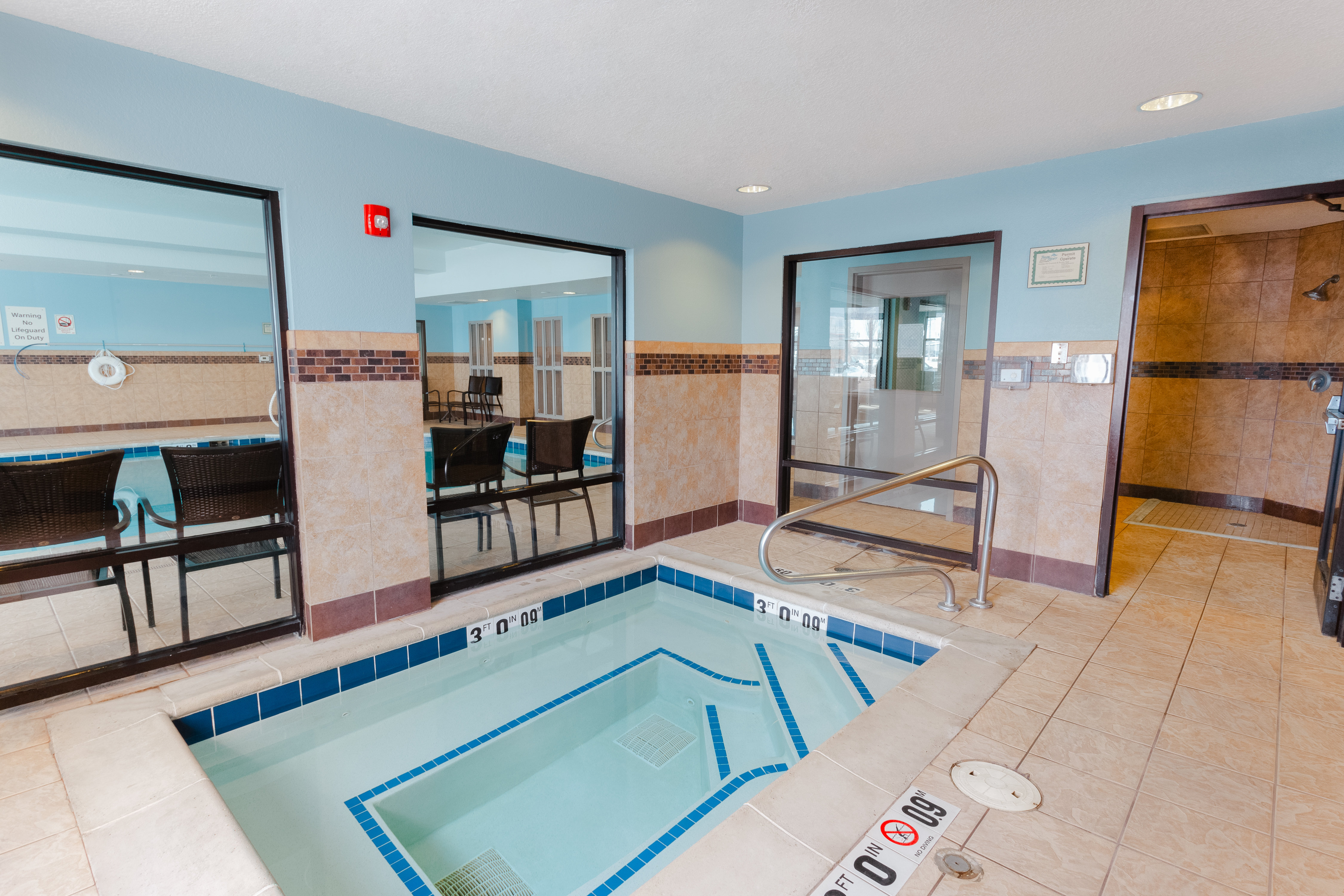 Holiday Inn Express Hotel Suites Logan 46/79