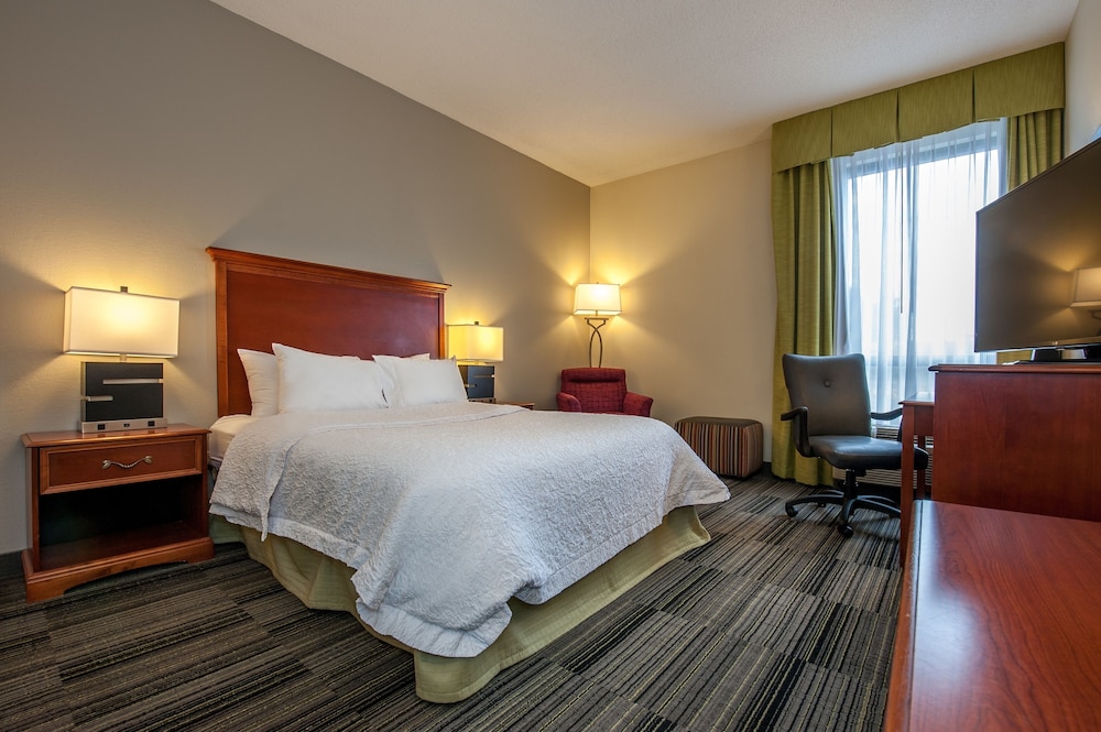 Hampton Inn By Hilton Bowling Green 8/36