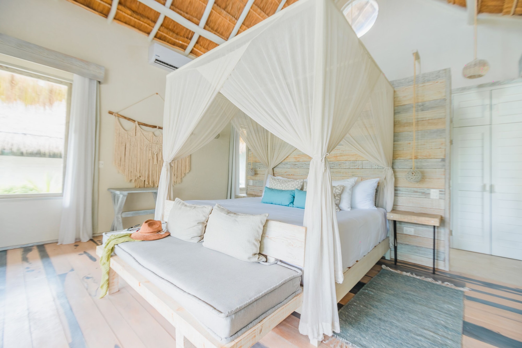 SUITE, KING BED, OCEAN VIEW
