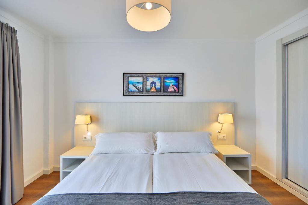 Room at OLA APARTAMENTOS CALA D OR, CALA D OR