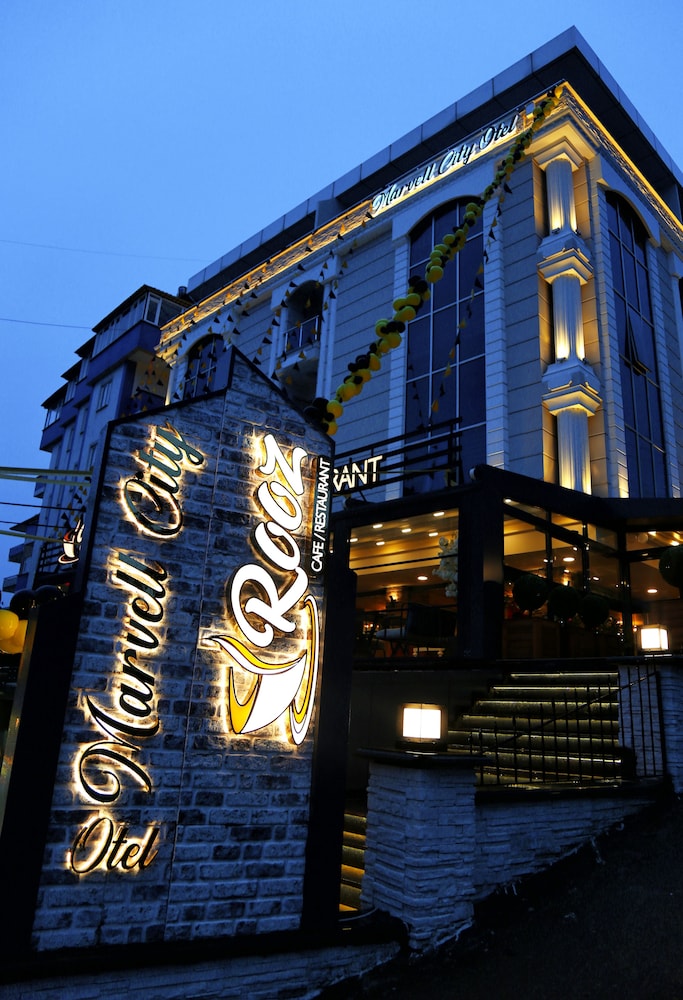 Marvell City Otel 2/33