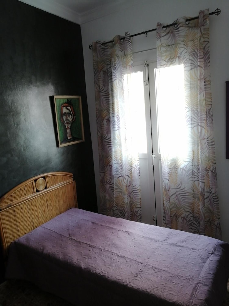 Hostal Alcaravaneras 9/43