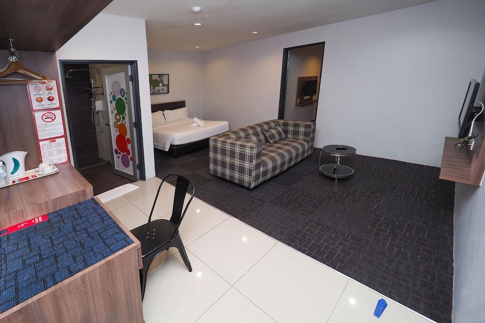 S Boutique Hotel 48/48