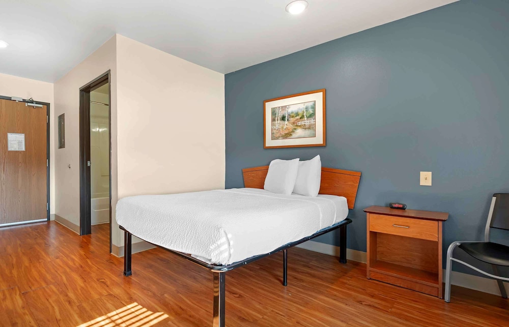 Studio 6 Extended Stay Cincinnati Sharonville OH 13/44