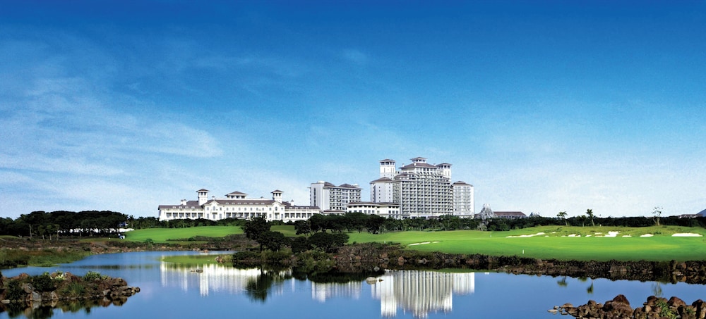 Mission Hills Resort Haikou 32/36