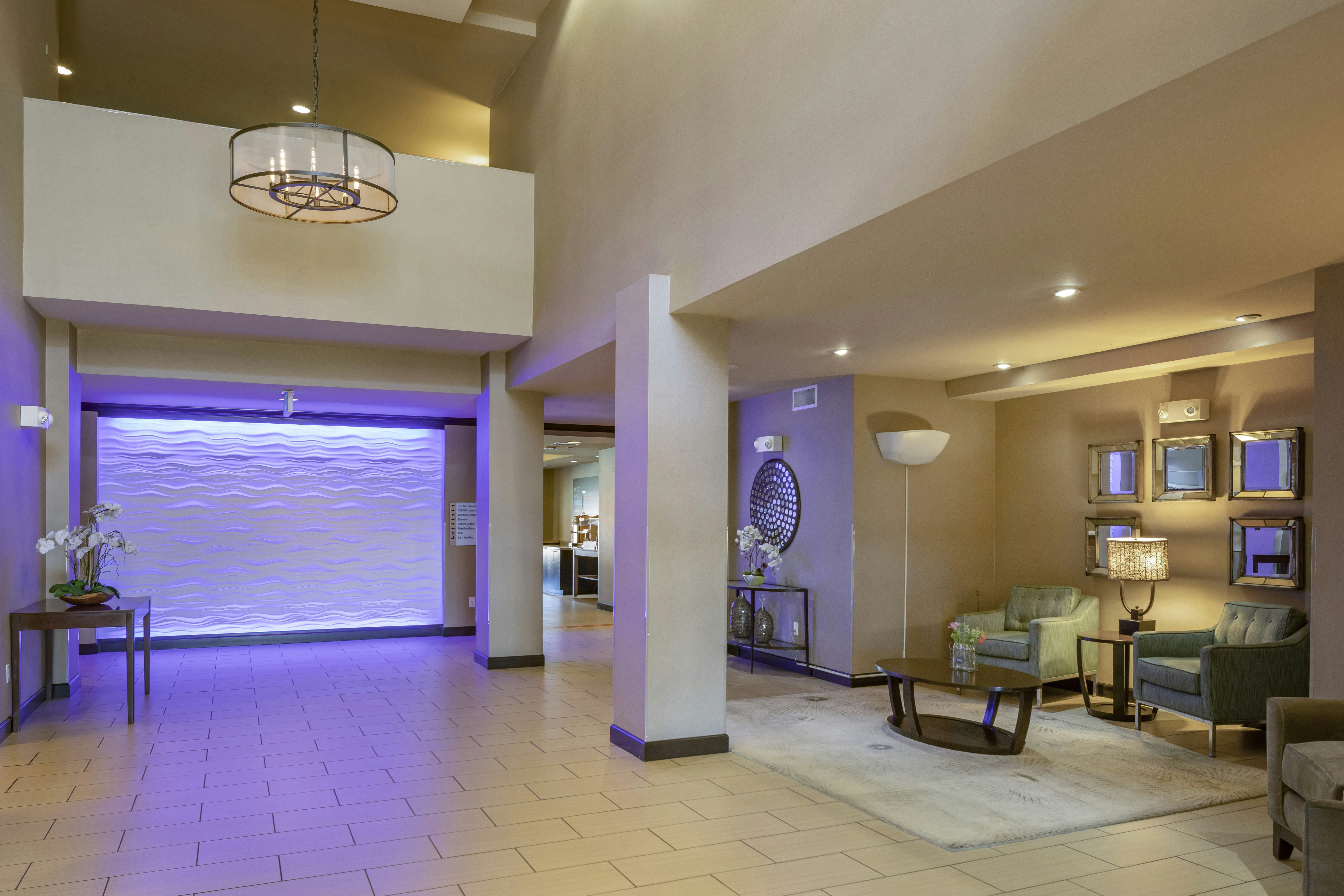 Holiday Inn Express Hotel & Suites Indio - Coachella Valley 17/78