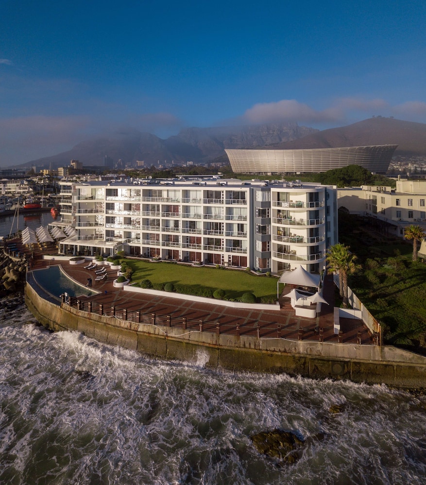 Radisson Collection Hotel, Waterfront Cape Town 1/44