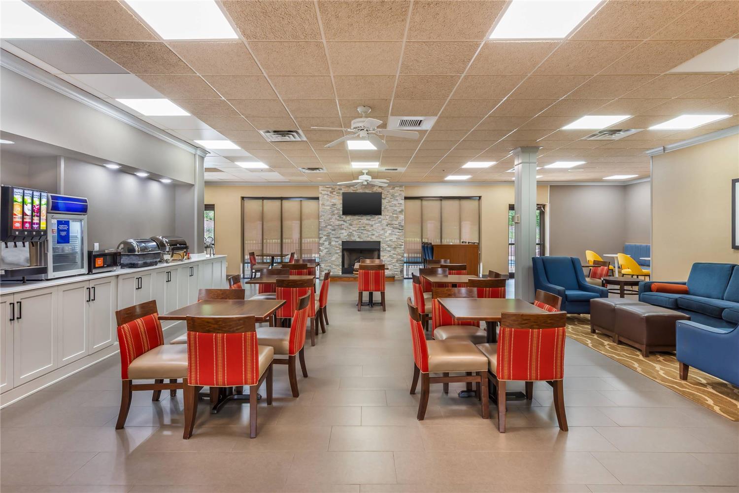 restaurant cafeteria