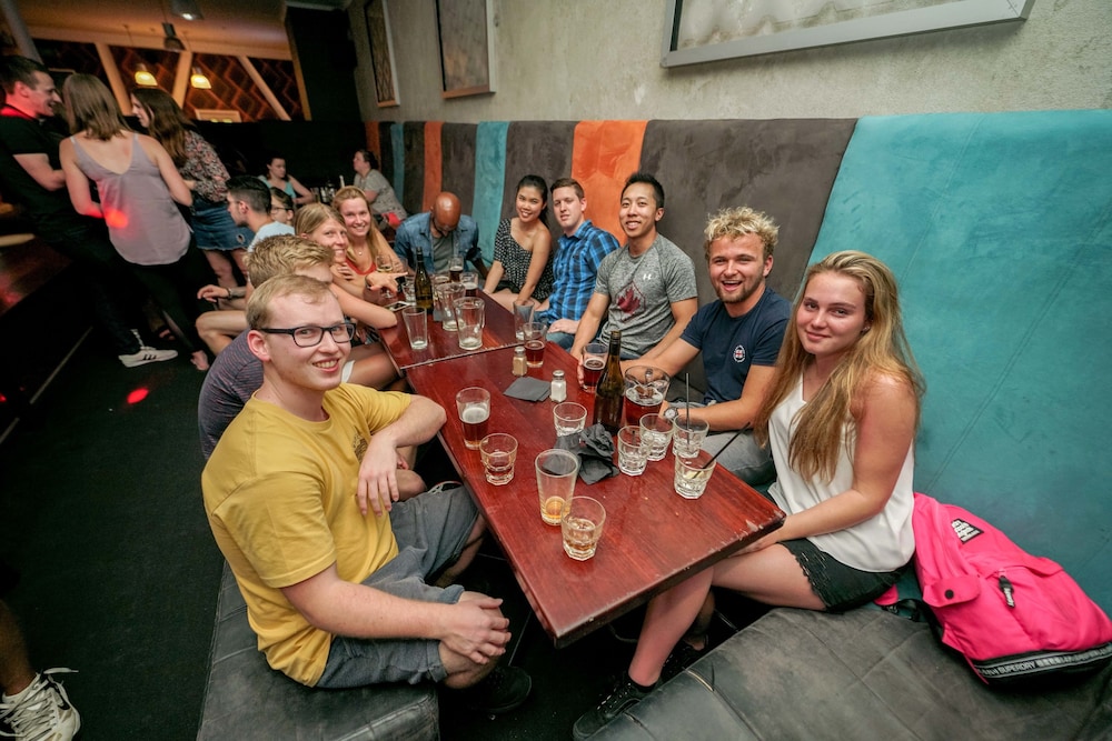 Nomads Capital Backpackers Wellington- Adults only 54/63