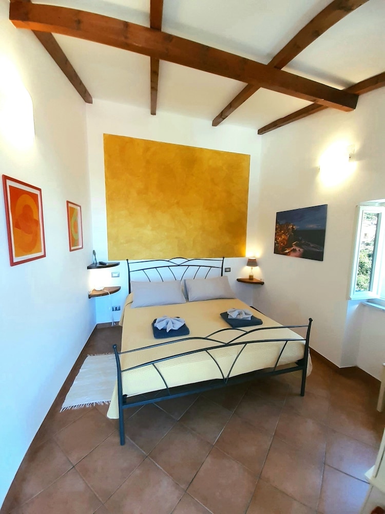 Pietra di Mare Guest House 10/55