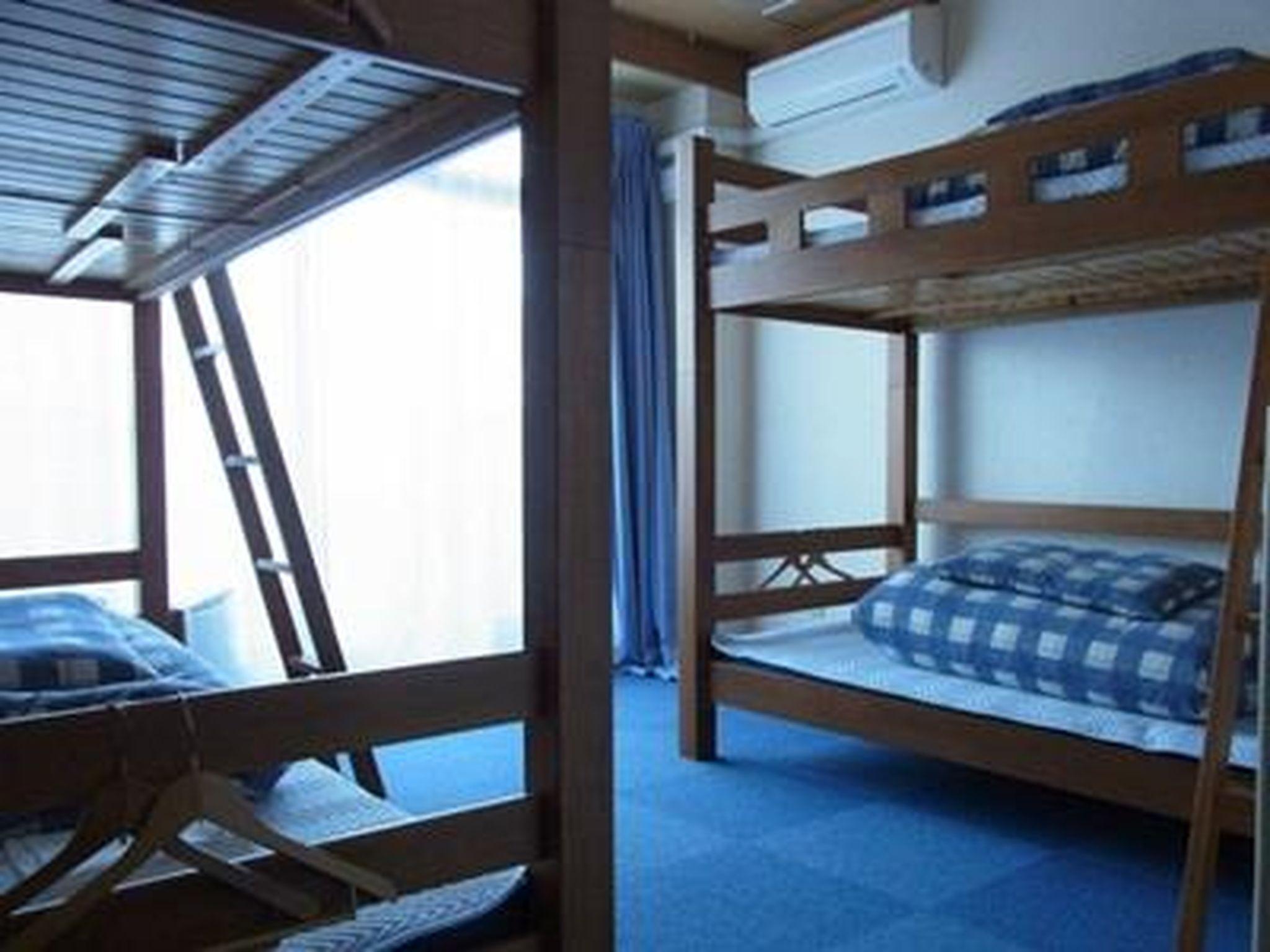 MIXED DORM, 6 BEDS
