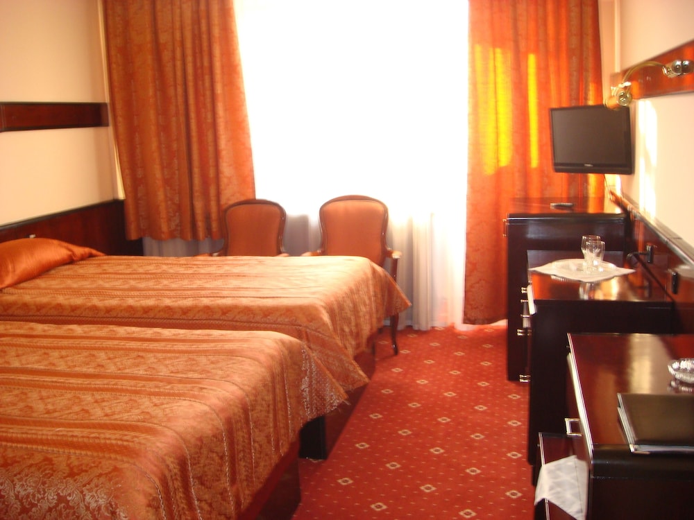 Otrar Hotel 16/54