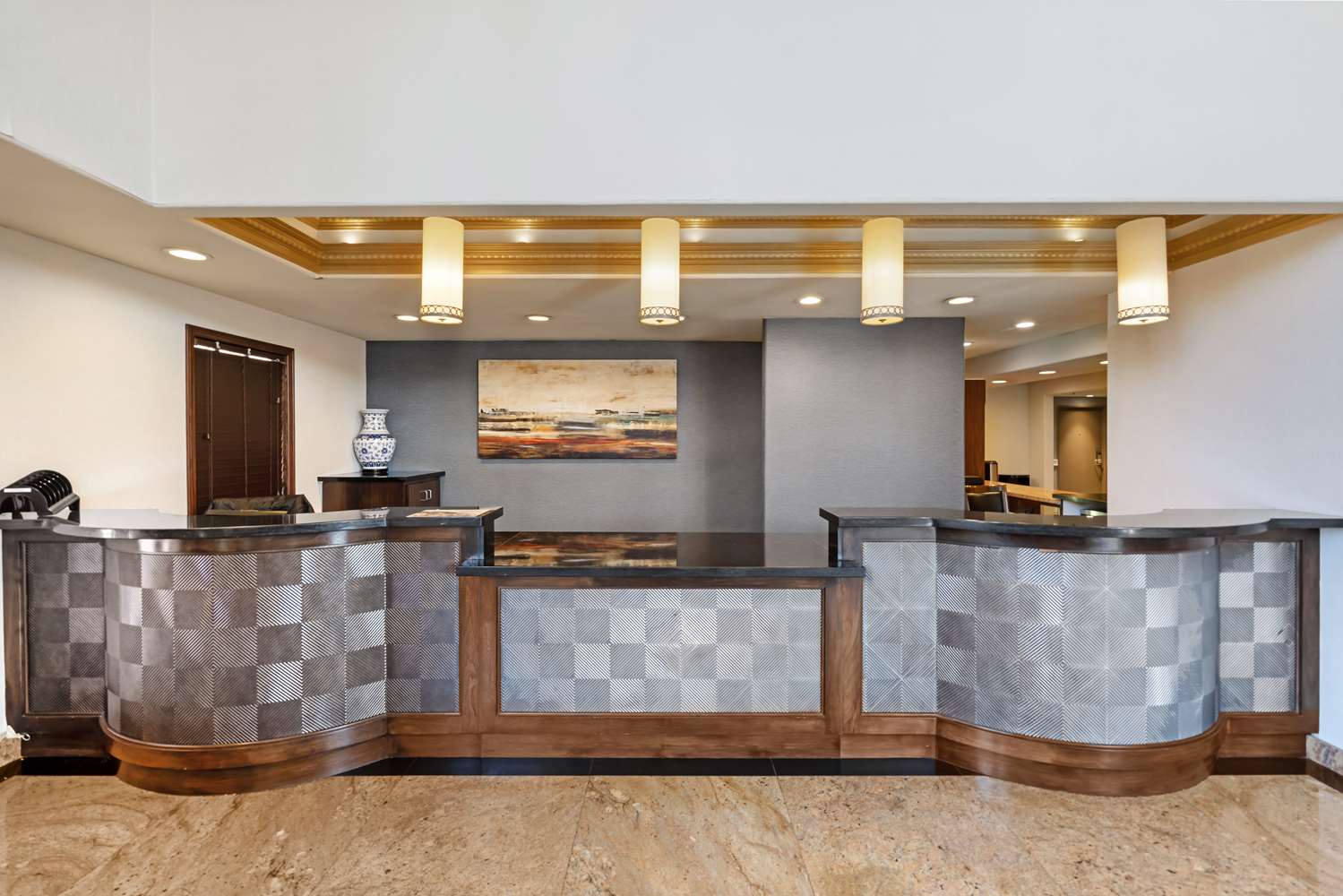 Best Western Plus Newport Mesa Inn 7/47