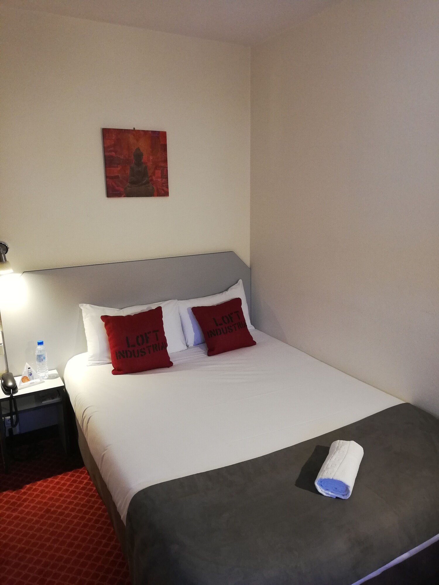 غرفة قياسية مفردة بسرير مزدوج، Brit Hotel Bleu Nuit 2/4
