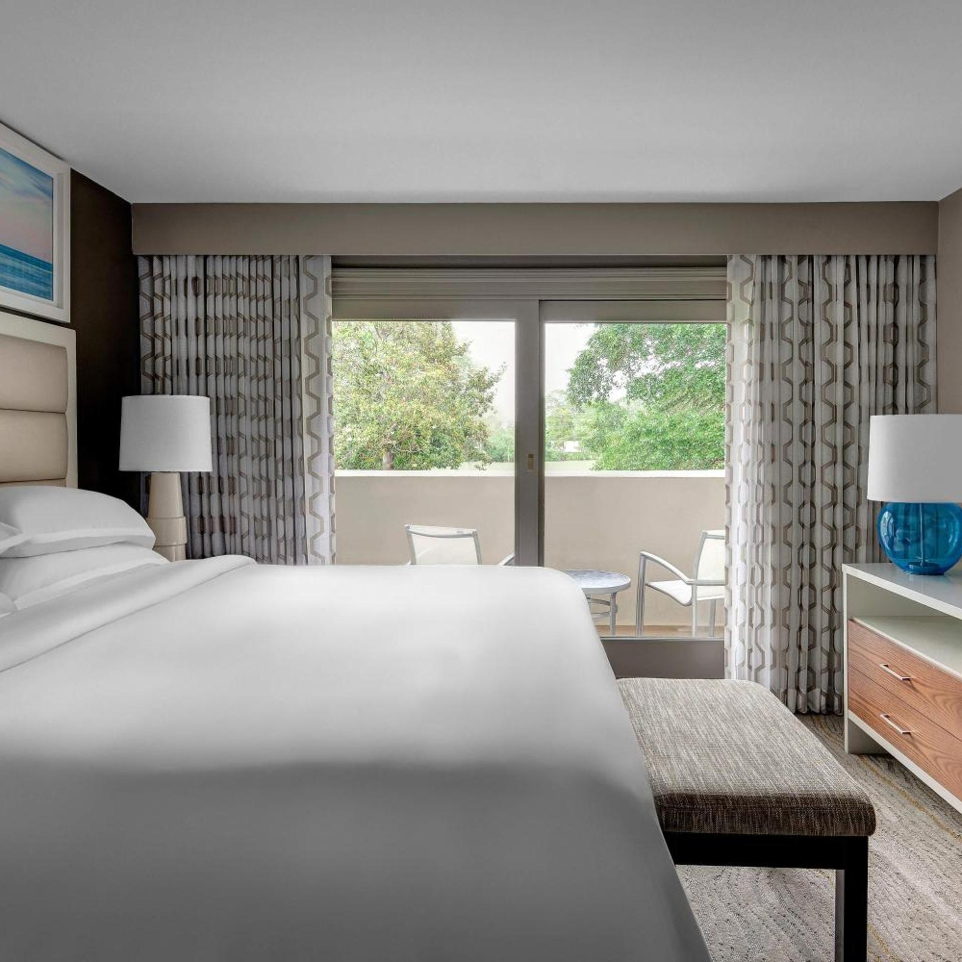 1 Bedroom, King Bed, Golf Course View