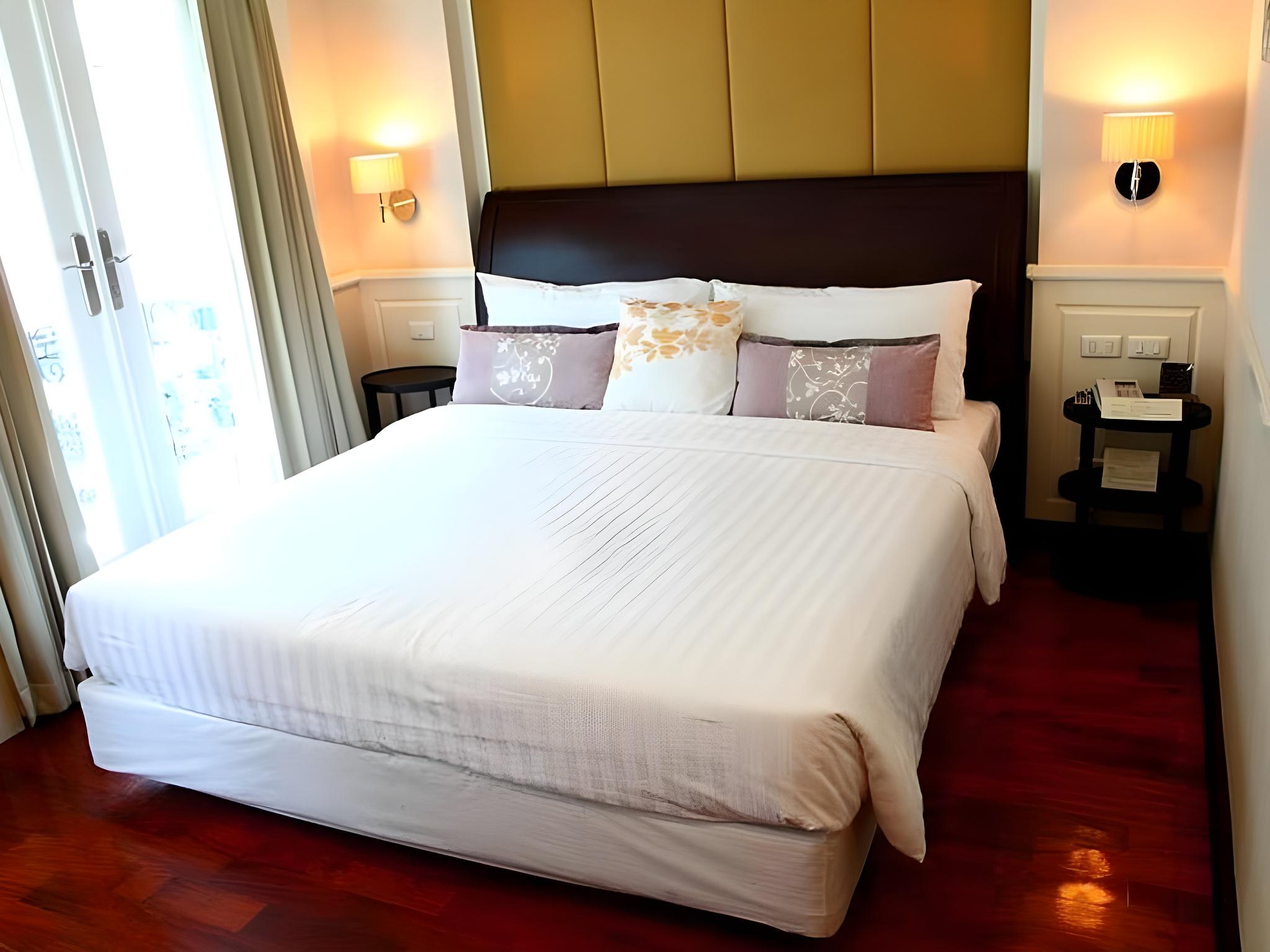 Room, Double or Twin Bed, Riverside