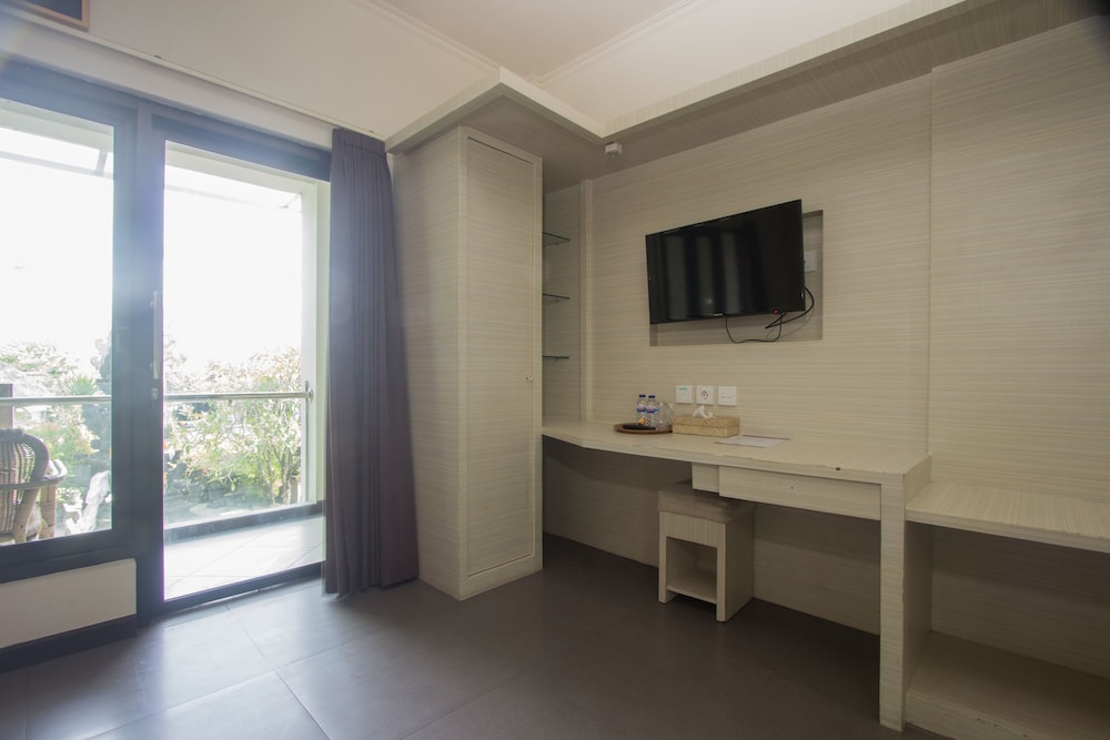 Maxi Hotel Kedonganan 30/47