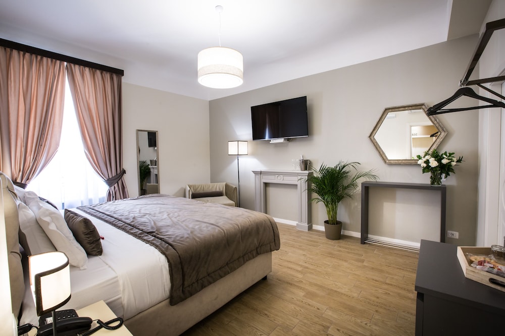 Chic Town Luxury Rooms 26/69