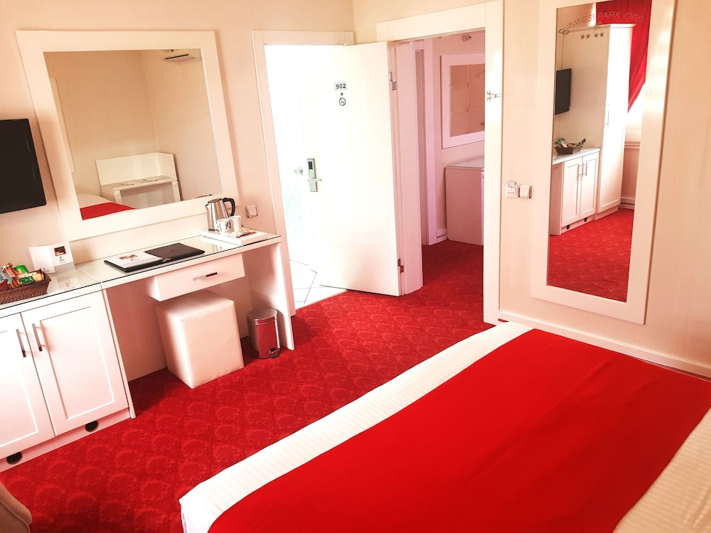 Business Park Otel 10/67