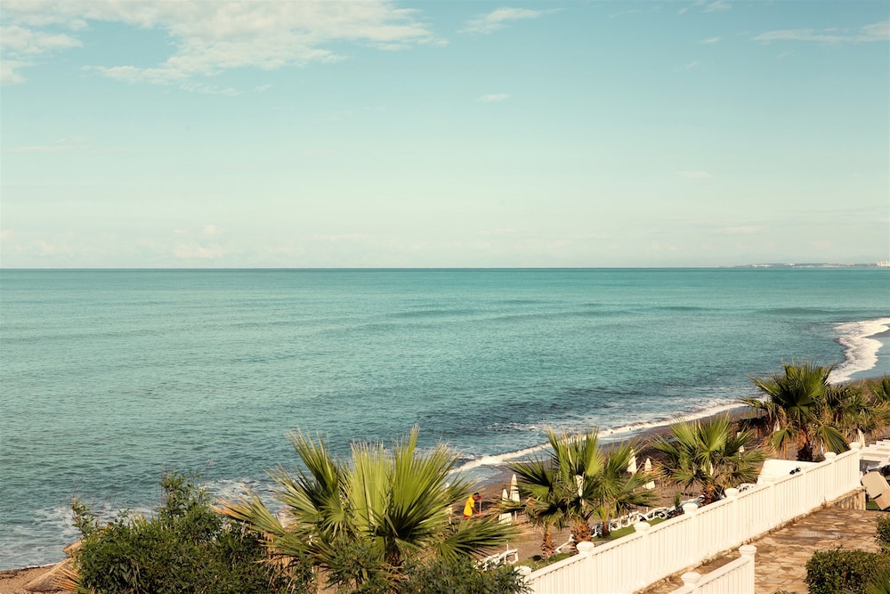 Flora Garden Beach 46/50