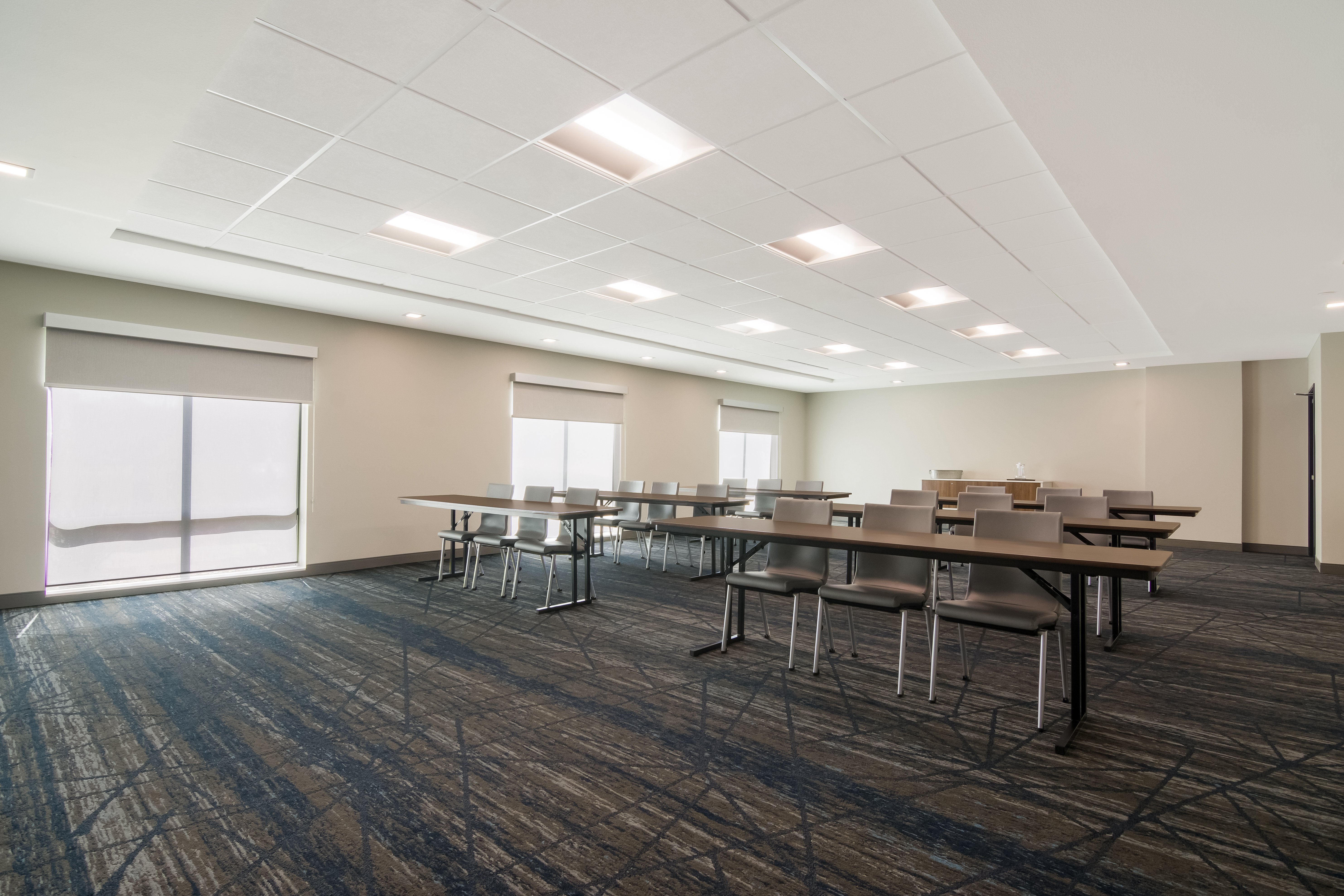 Holiday Inn Express & Suites Springdale - Fayetteville Area 47/58