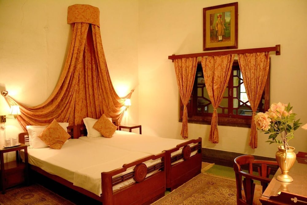 Bhanwar Vilas Palace 16/56