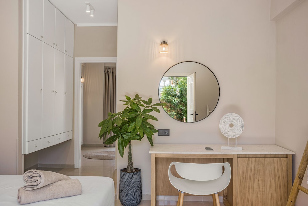 Notos Heights Hotel Suites 45/71
