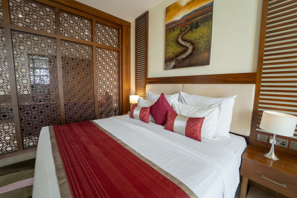 1 BEDROOM, JUNIOR SUITE, GROUND FLOOR