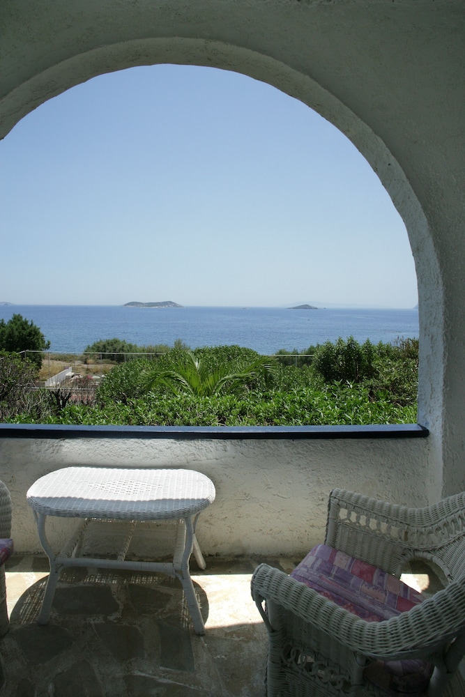 Andros Holiday Hotel 11/68