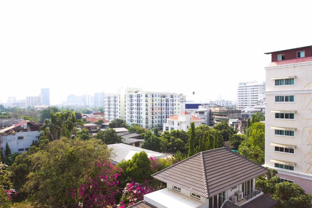Jitthamas Residence 8/27
