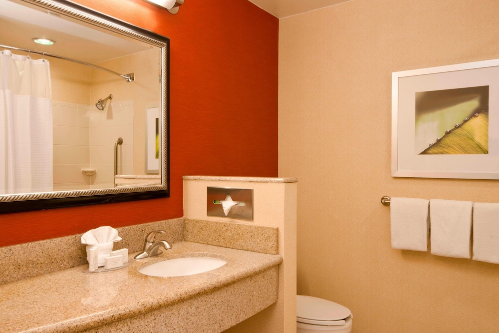 Courtyard by Marriott Amarillo West/Medical Center 12/60