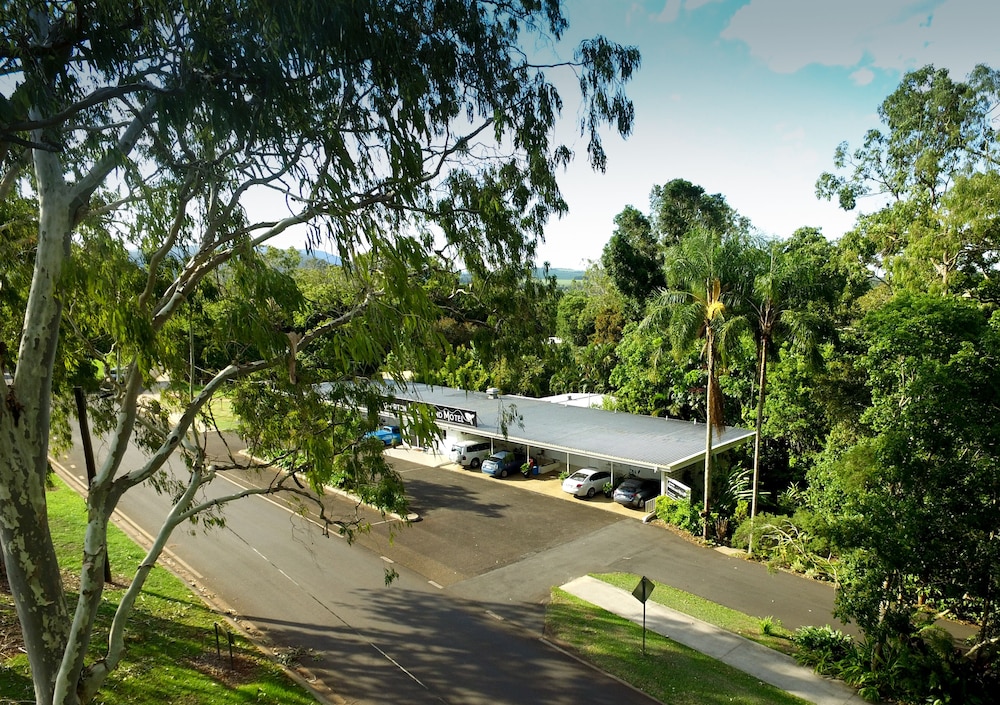 ATHERTON HINTERLAND MOTEL 5/40