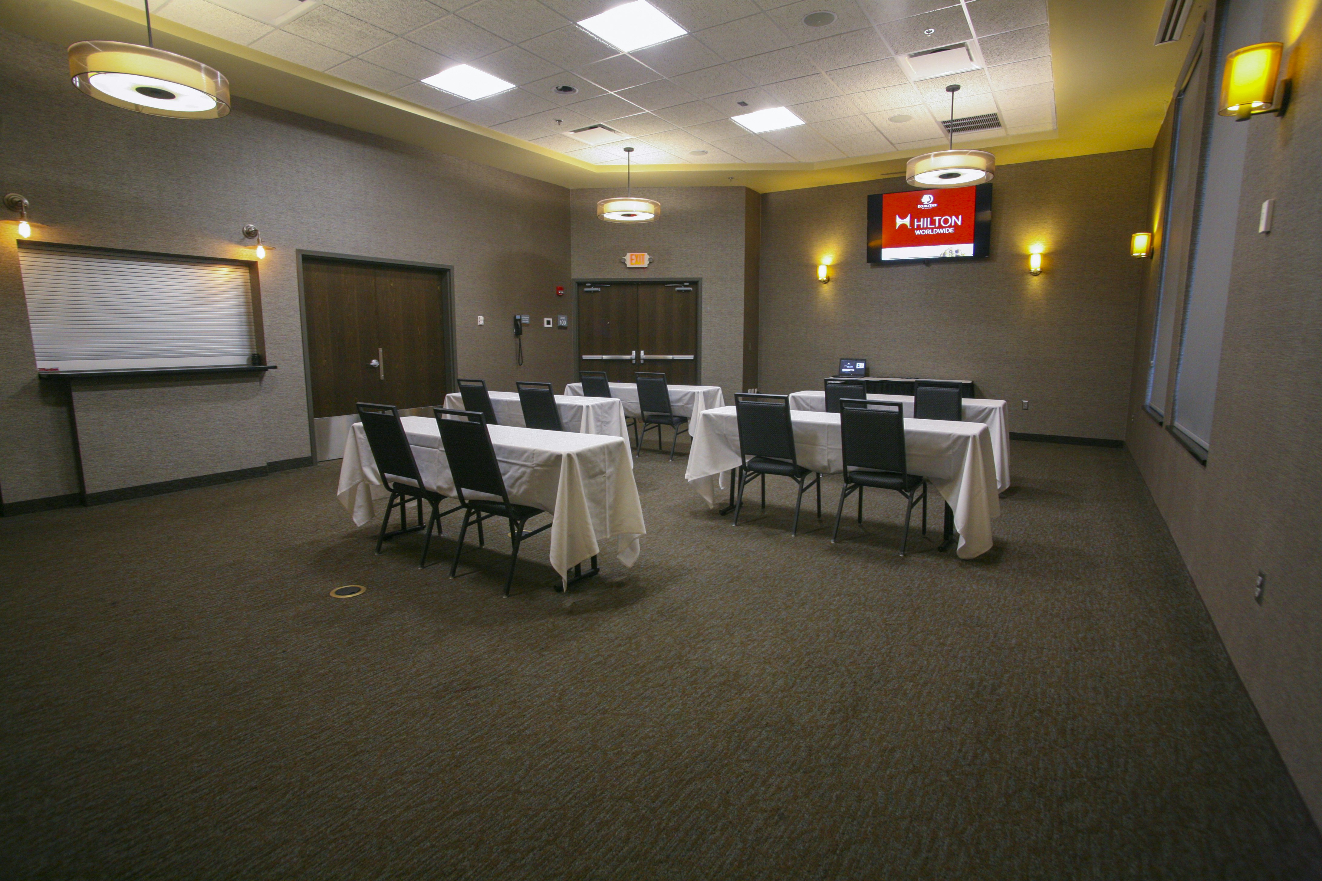 Doubletree By Hilton Hotel Bemidji 25/35